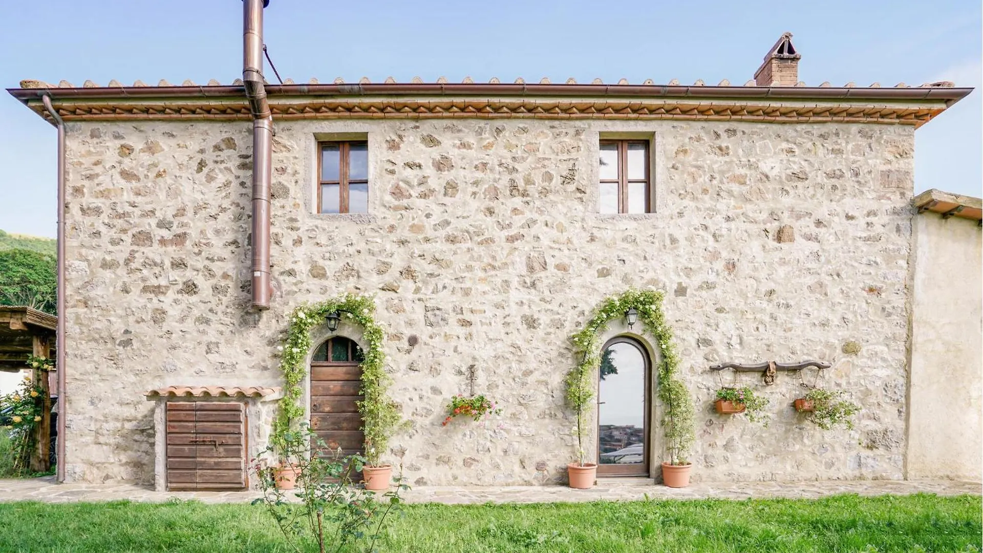 Beautiful Home In Stribugliano With Jacuzzi